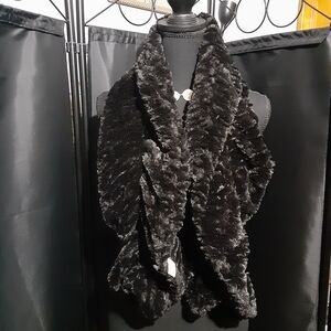 Croft & Barrow Women's  Faux Fur Black Scarf Velour Whimsigoth